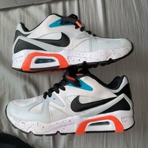 NIKE AIR STRUCTURE (GS)